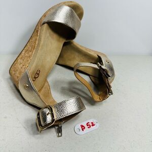 UGG Women's Metallic Sandals